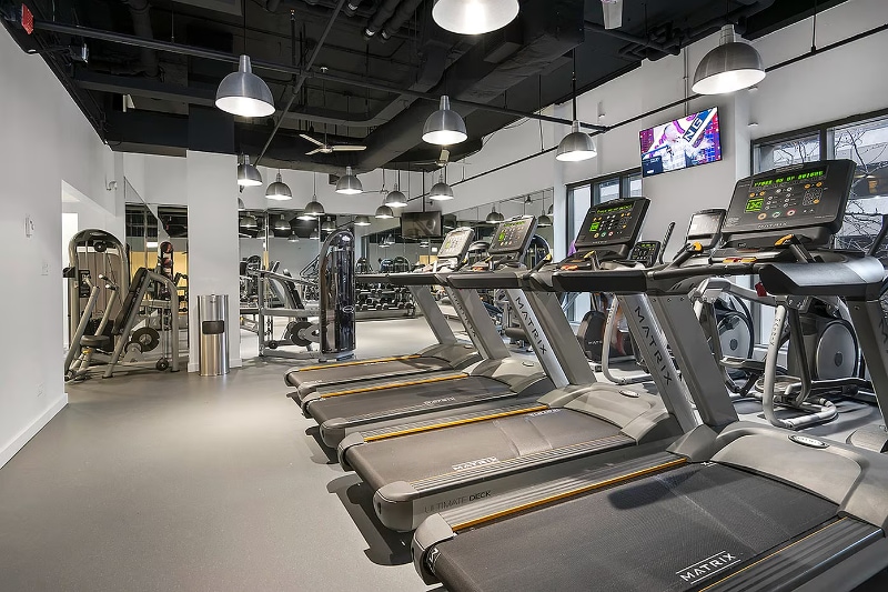 Building Photo - 442 E Ohio St