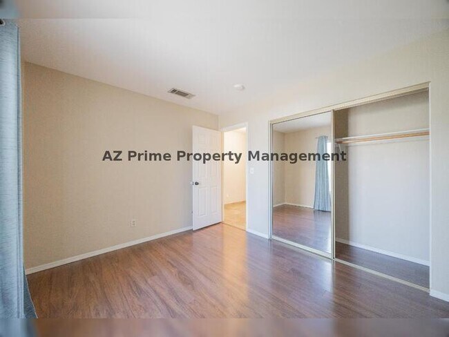 Building Photo - 1143 N Sailors Way