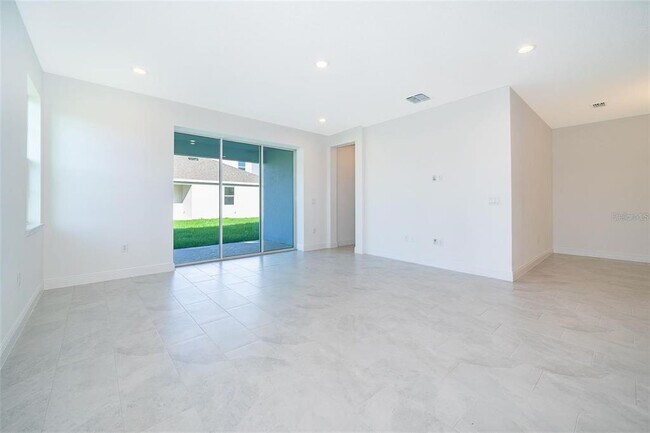 Building Photo - 4687 Cragmere Lp