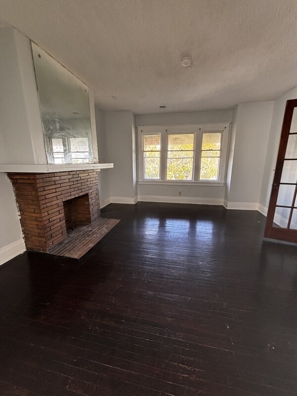 Primary Photo - 197 Butler Ave