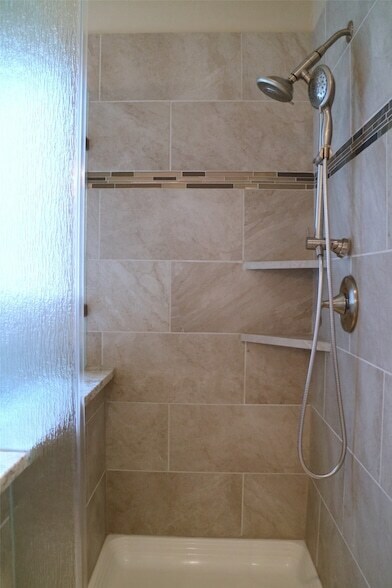 Building Photo - 22017 Royal Timbers Dr