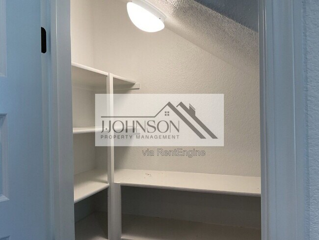 Building Photo - 2530 Ellis Town Dr