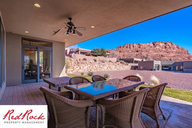 Building Photo - Incredible 4 Bedroom, 4 Bathroom FULLY FURNISHED Property in Entrada with a Private Pool! 18 Mont...