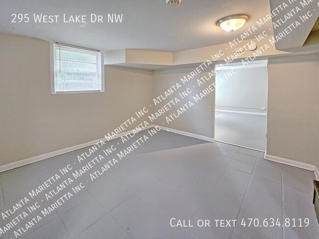 Building Photo - 295 W Lake Dr NW