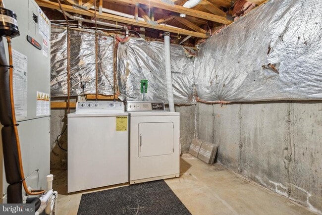 Building Photo - 15023 Oak Crest Ct