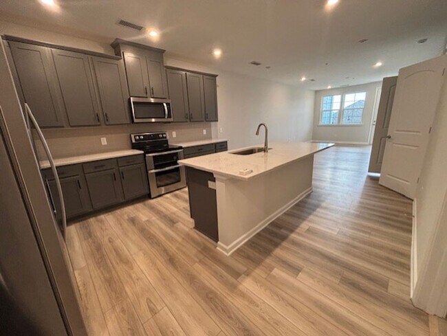 Building Photo - Brand New Luxury 2 Bed/2 Bath Condo - Wate...