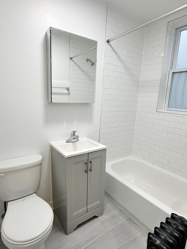 Building Photo - 5710 N Winthrop Ave