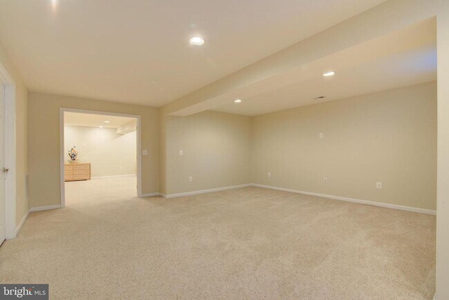 Building Photo - 25291 Kilkeen Way