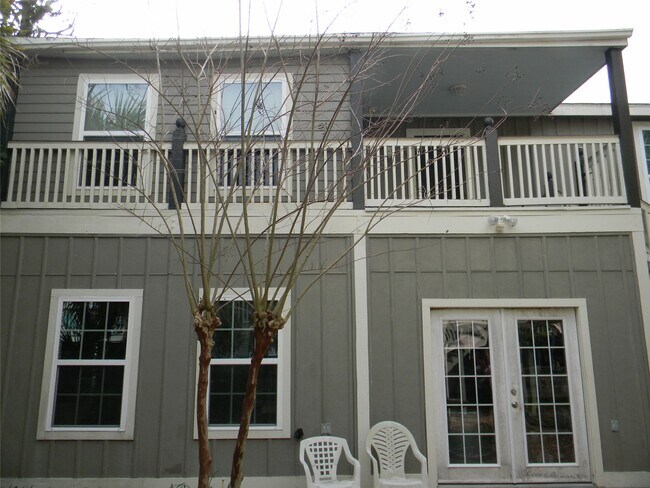 Building Photo - 2423 Avenue L