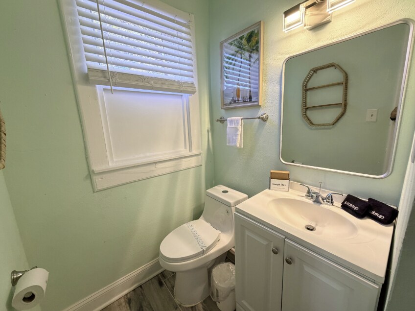 Building Photo - 1763 Landon Ave