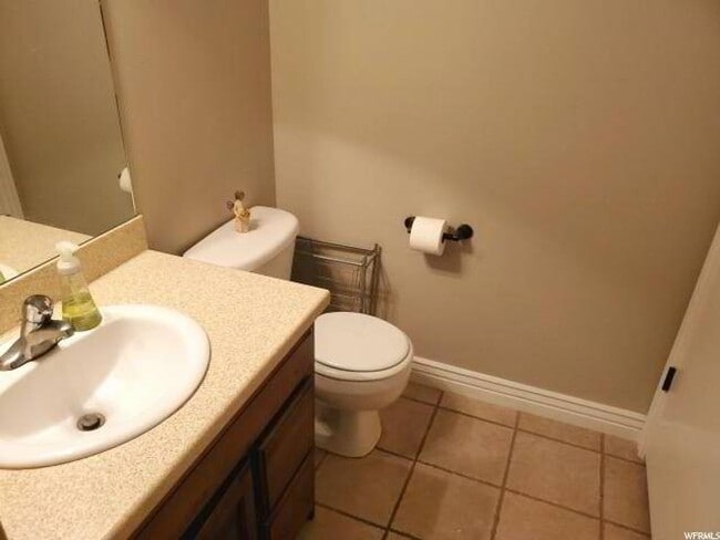 Building Photo - September Rent Free! 3 Bedroom for Rent in PG