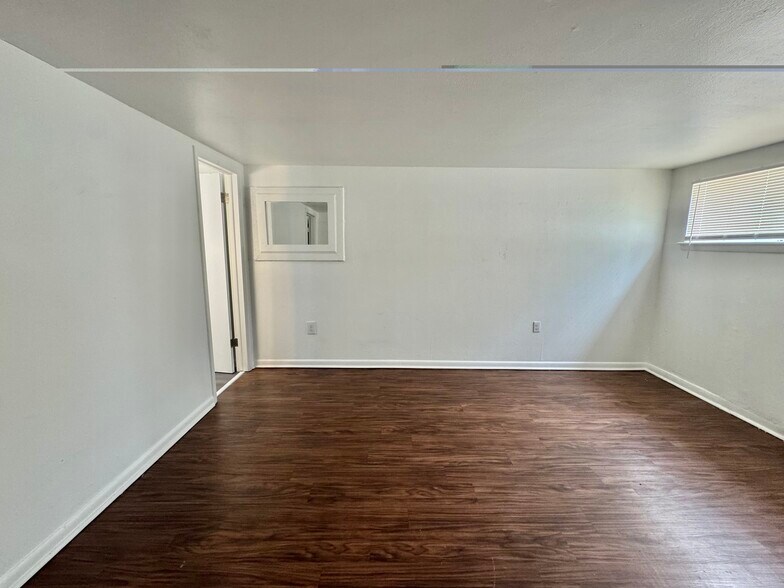 Building Photo - 442 Babb Dr