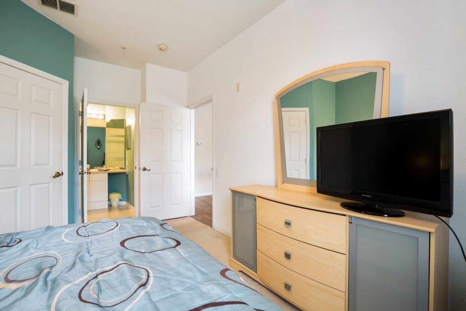 Building Photo - 8107 Coconut Pl