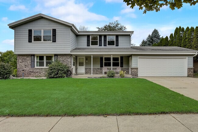 Cute Front Porch! - 6825 S Juniper Dr