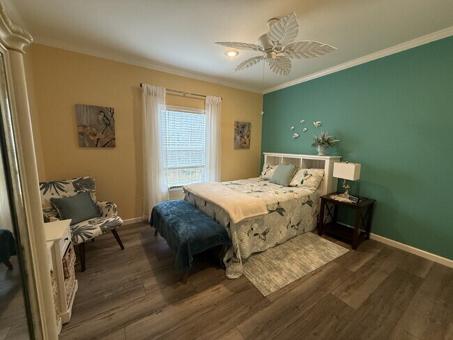 Building Photo - Immaculate Newer 3BR/2BA Brevard Home with Open Layout – Pet-Friendly