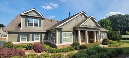 Building Photo - Luxury Living in South Forsyth