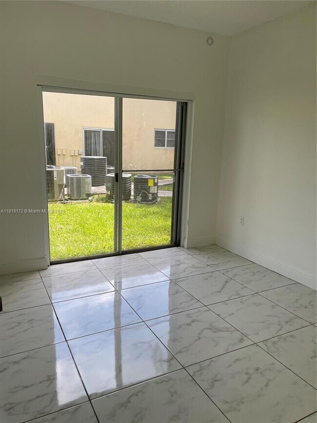 Building Photo - 15699 SW 73rd Cir Terrace