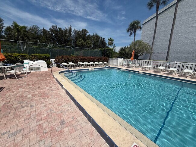 Building Photo - 2400 S Ocean Dr