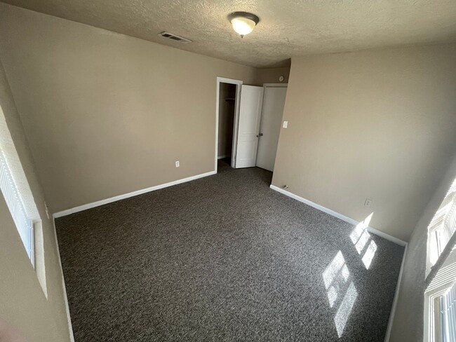 Building Photo - 2640 Harrison Ave