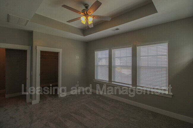 Building Photo - 328 Parish Farms Dr