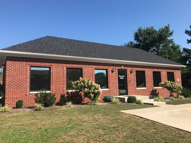 Building Photo - Shawnee Trail Apartments