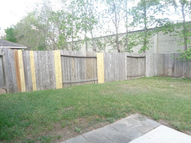 Building Photo - 19021 Hammer Ln