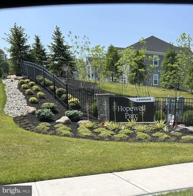 Building Photo - 2208 Jacob Francis Wy