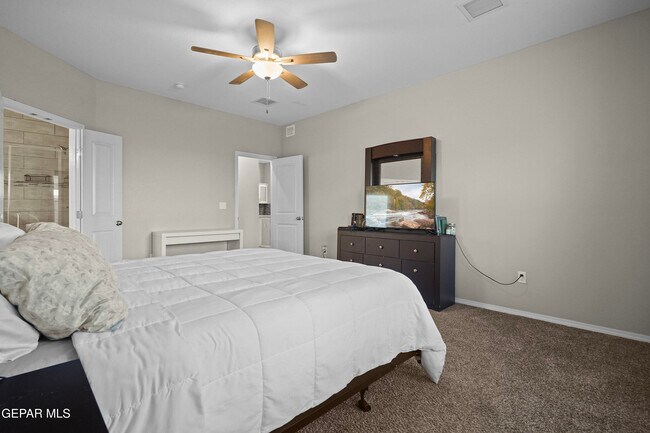 Building Photo - 12612 Don Norte St