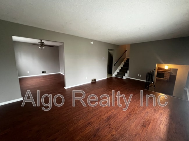 Building Photo - 7725 Tessman Dr