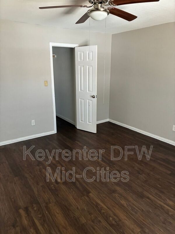 Building Photo - 2735 Purington Ave