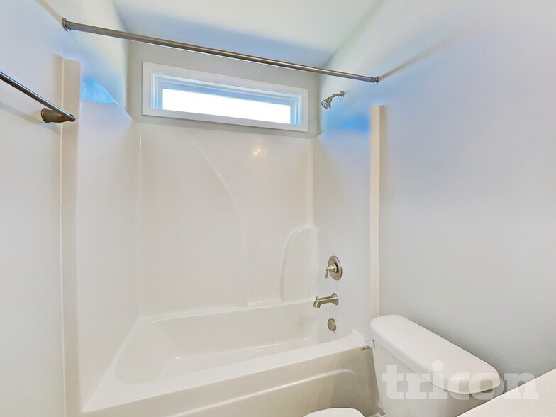 Building Photo - 192 Olde Pl