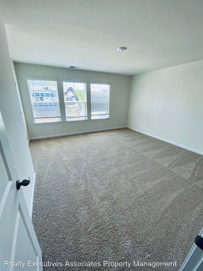 Building Photo - 4 br, 2.5 bath House - 9729 War Admiral Lane