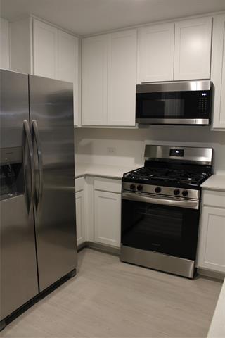 Building Photo - 2100 Neyland Dr