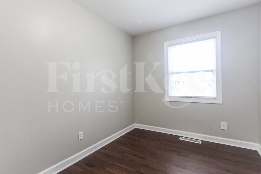 Building Photo - 3147 Keswick Rd