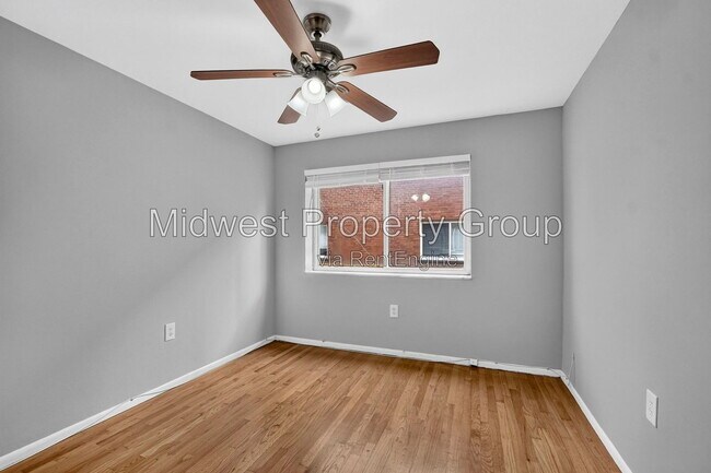 Building Photo - 2501 S Big Bend Blvd