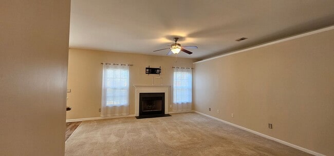 Building Photo - 1593 Langley Dr