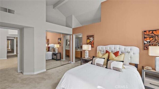 Building Photo - 7 Las Cruces