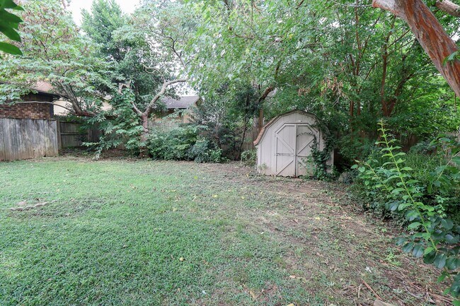 Building Photo - 3 Bed | 2 Bath | South Tulsa