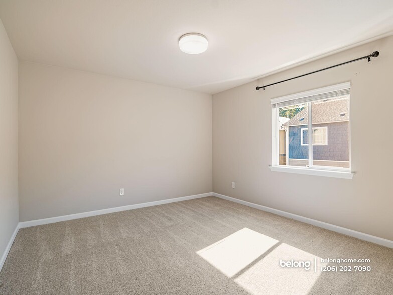 Building Photo - 33149 Glacier Ave SE