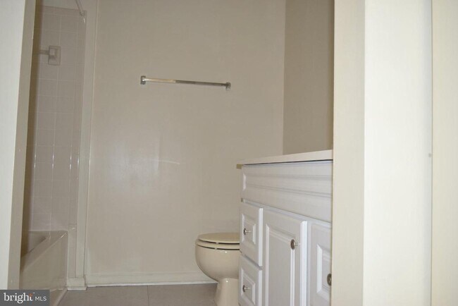 Building Photo - 3855 Sunny Brook Ct