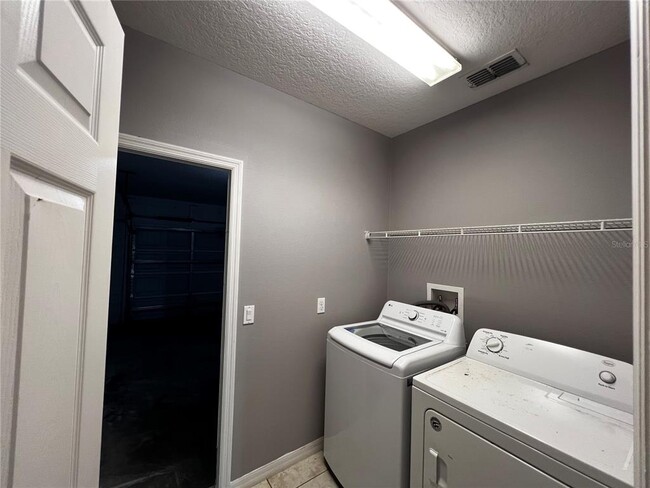 Building Photo - 3606 Sail Harbor Drive