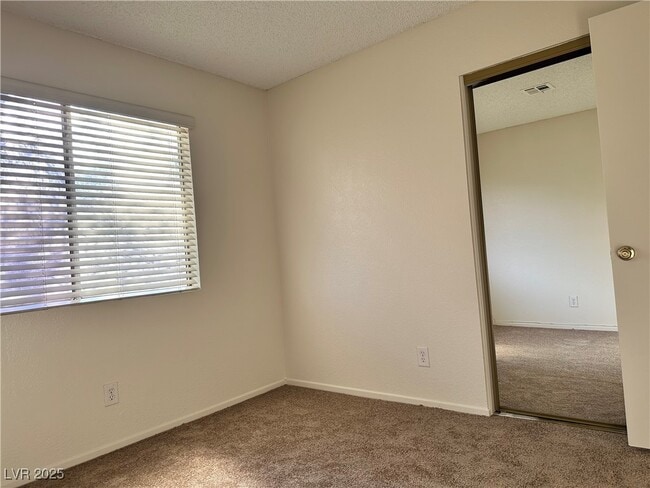 Building Photo - 9640 Swan Bay Dr