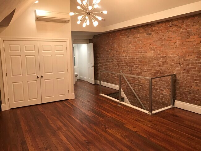 Building Photo - 301 Belonda St