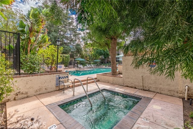 Building Photo - 6201 Shoup Ave