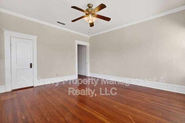 Building Photo - 212 N Grand Ave