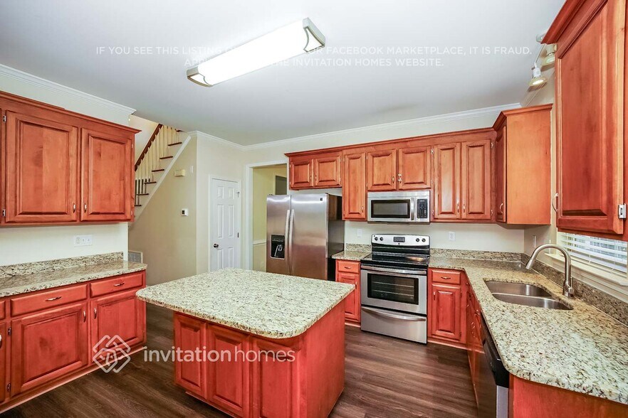 Building Photo - 16908 Glassfield Dr