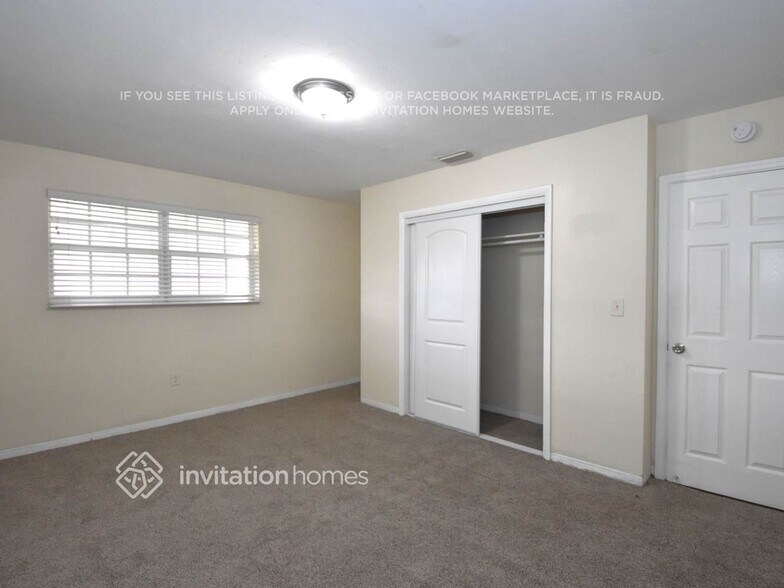 Building Photo - 7630 Coral Blvd