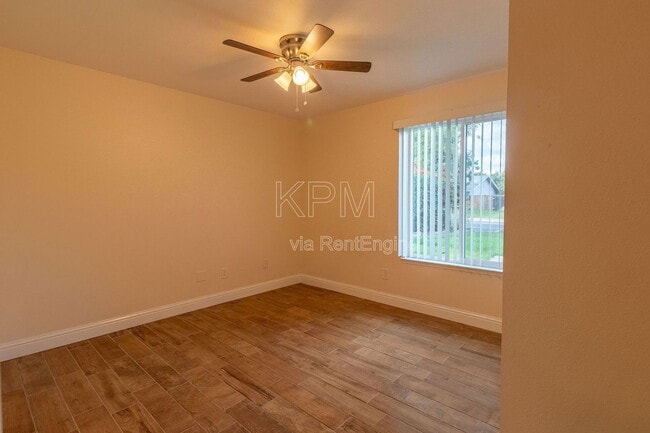 Building Photo - 2414 Shropshire Dr