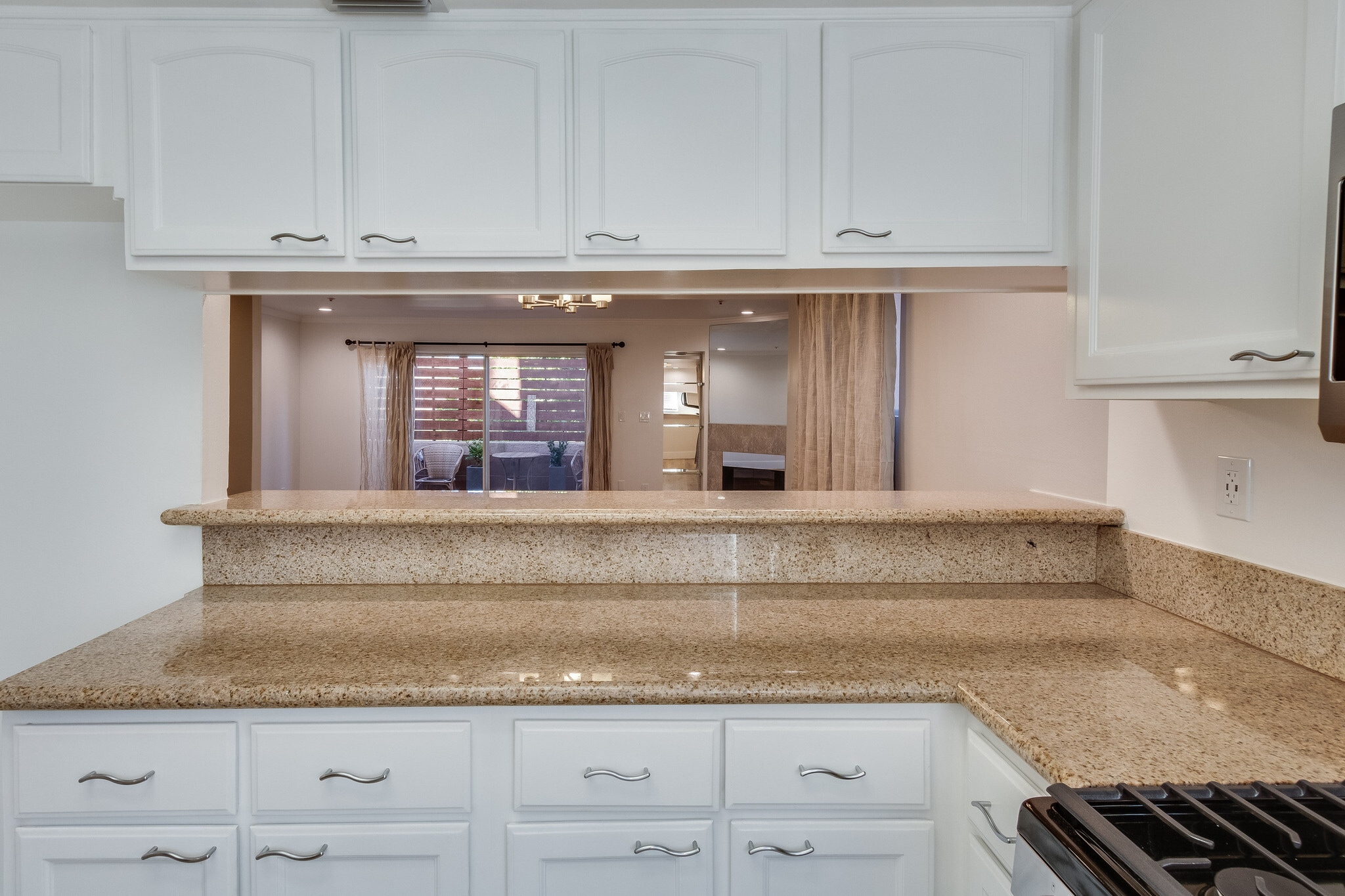 Building Photo - 321 W Dryden St