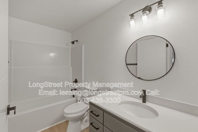 Building Photo - 822 S 19th St